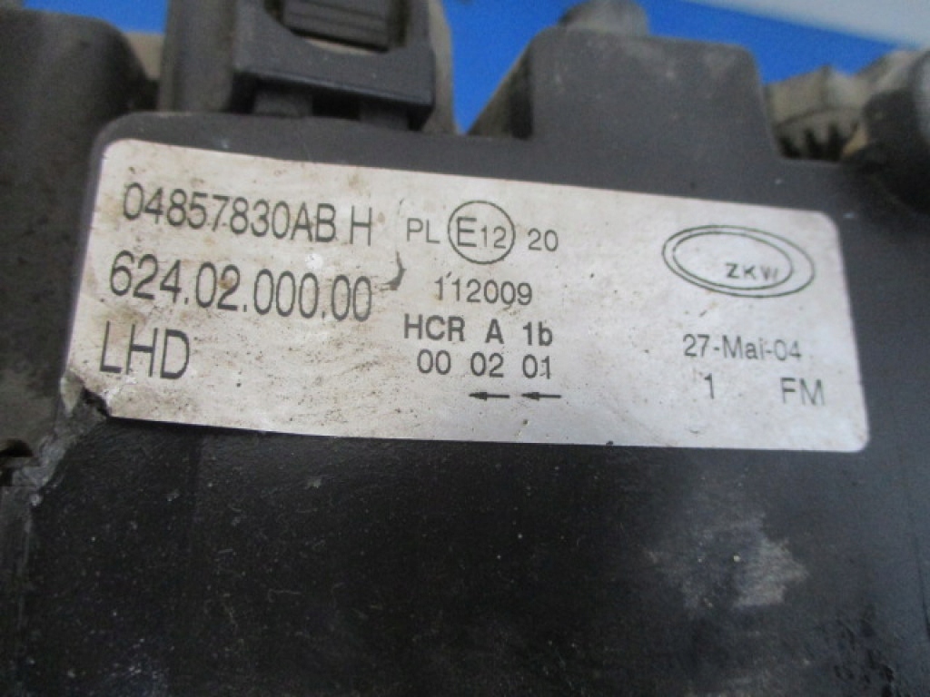 фото №9, Chrysler grand voyager iv lift лампа фара правый оригинал