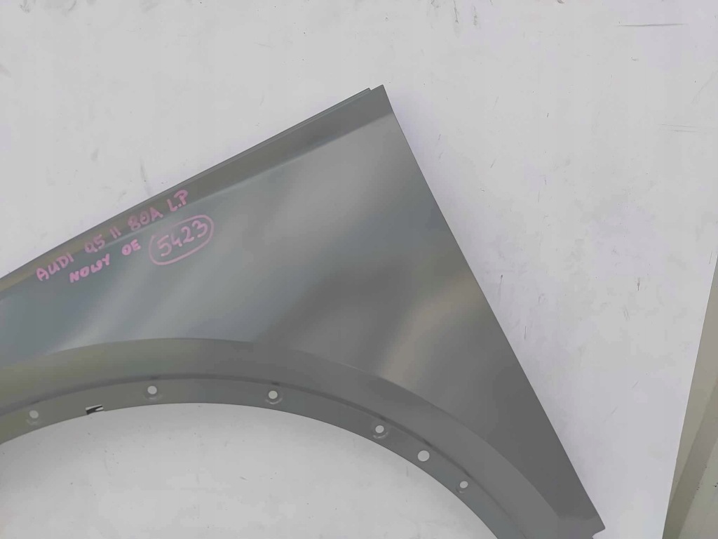 Audi q5 2 80a 16- крыло  левое  перед передний новый оригинал 5423 Цена