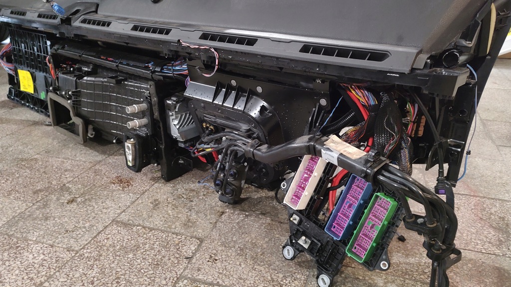 фото №6, Консоль панель приладів приладова scania r s новий model