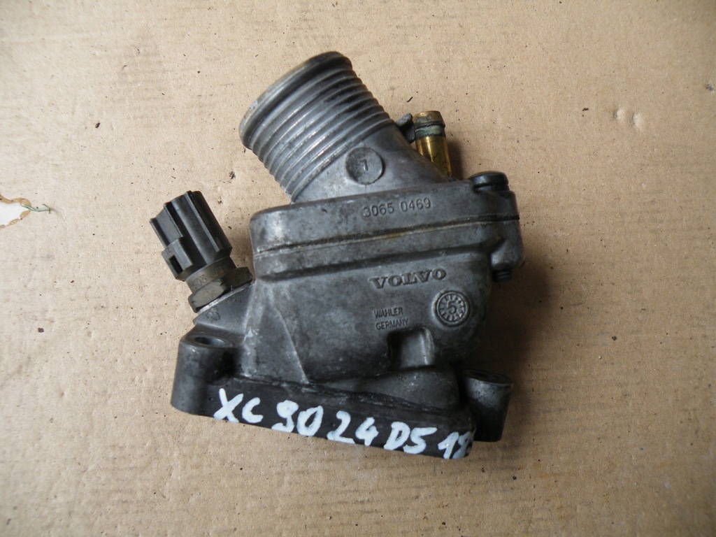 фото №1, Volvo xc90 2.4 d5 корпус термостата 30650469