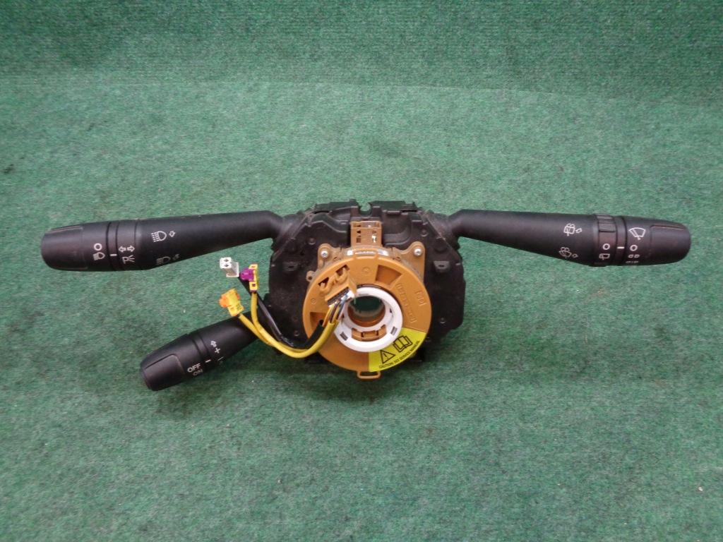 фото №1, Переключатель kombajn лента 01560905790 alfa romeo giulietta 2010-