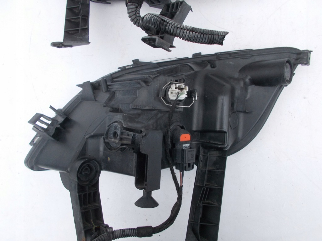 фото №12, Протитуманна фара протитуманні фари лівий правий перед opel astra j iv 13293619 13293618