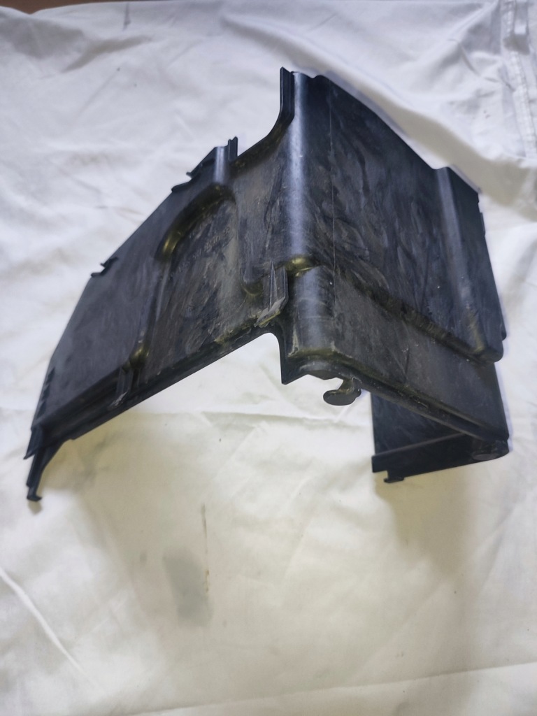 Корпус аккумулятор a2465410105 a2465410205 w246 w176 w117 mercedes в Украине