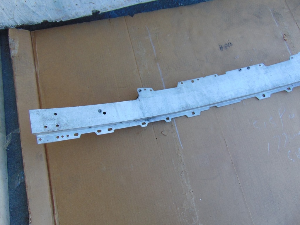 фото №10, Балка бампера перед mercedes w205 a2056202034