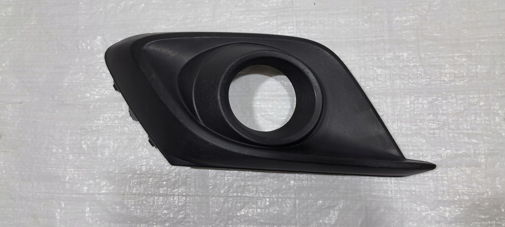 Купить Mazda 3 решётка бампер левый перед bhr1-50c21