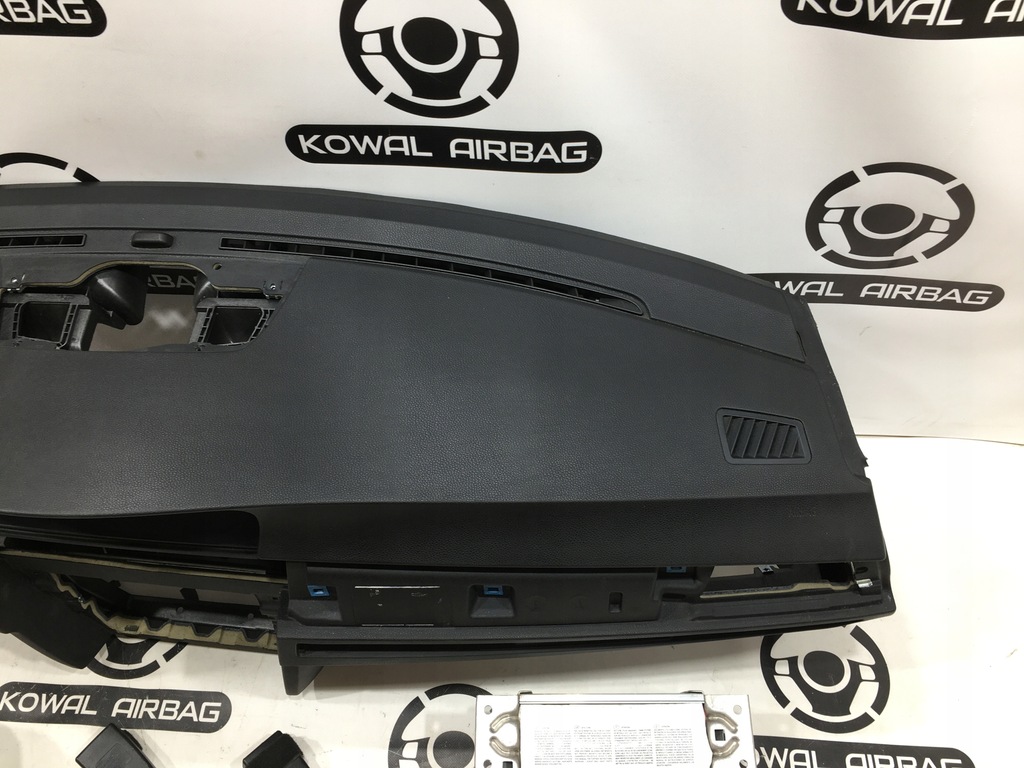 фото №5, Bmw 3 e90 e91 e92 e93 приборная панель консоль подушка безопасности натяжители оригинал демонтаж