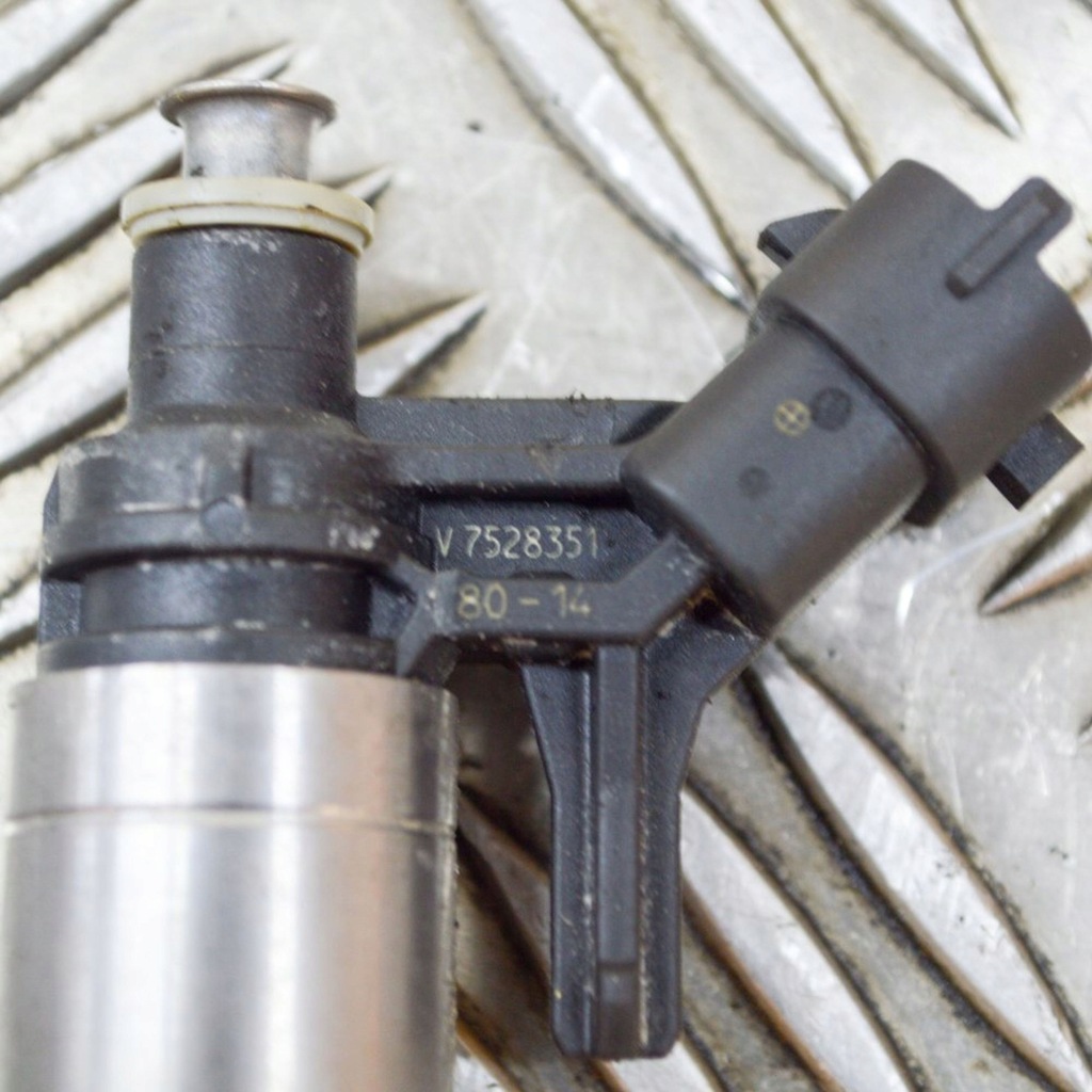 фото №7, Mini one - cooper coupe r56 2012 форсунка топлива