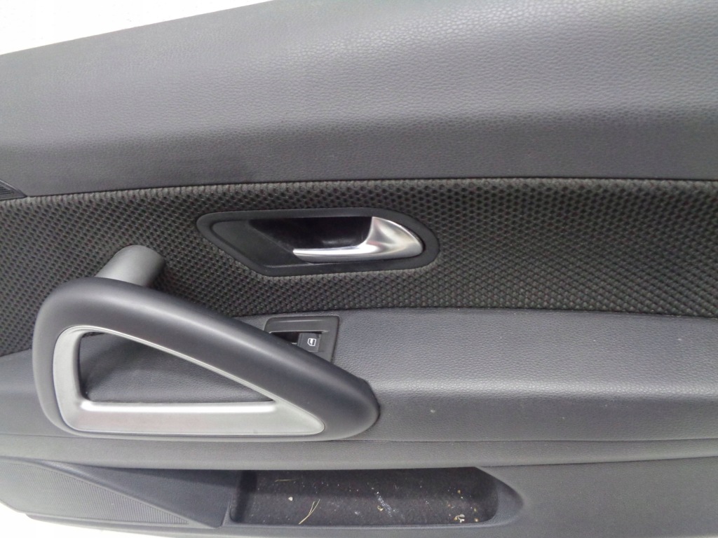 фото №2, Vw scirocco 1k8 обивка дверь правая 08-16r