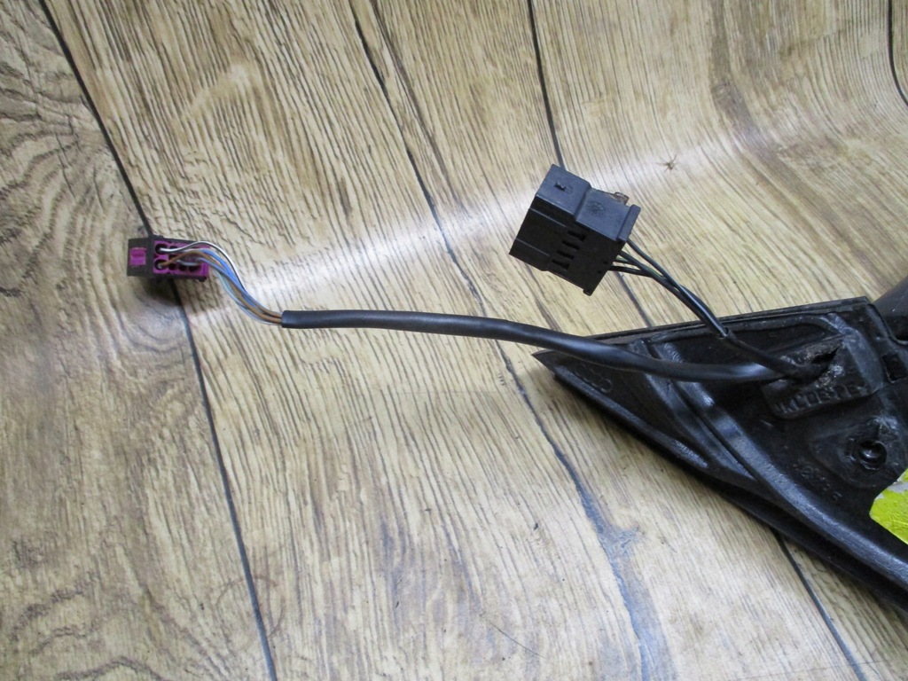 фото №6, Audi s6 a6 c5 fl lift 4.2 lz6h зеркало правое 7 + 4 pin 11 pin зелёные