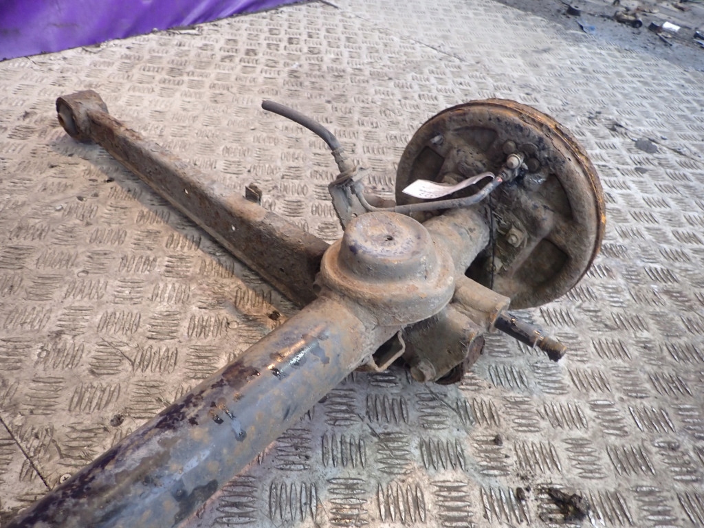 фото №4, Suzuki wagon r+ ii 98-03 oś задняя балка задняя тормозные барабаны