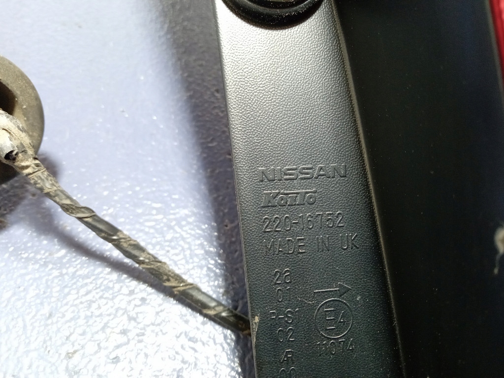 фото №6, Nissan note e11 лампа задня права задня 220-16752