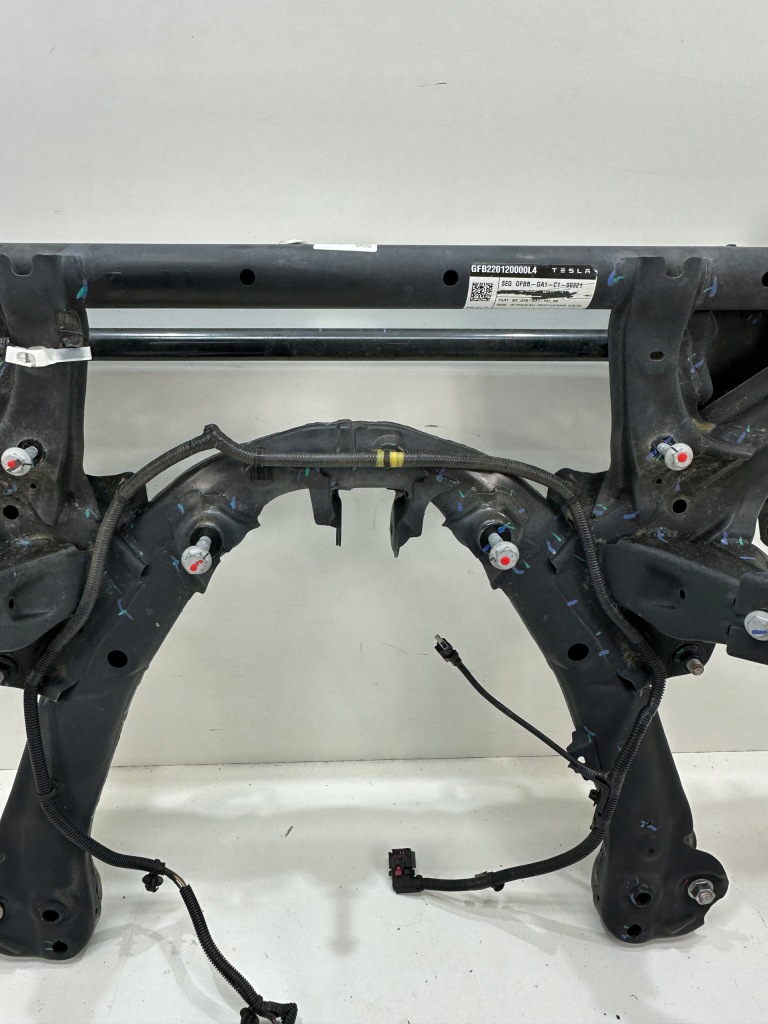 Купить Подрамник передние подрамник передний перед tesla model y 3 104453101b