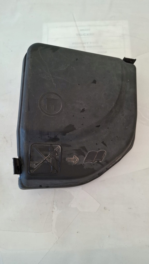 фото №1, Крышка коробка предохранителей peugeot 308 ii 9653315180 1.4l бензиновый