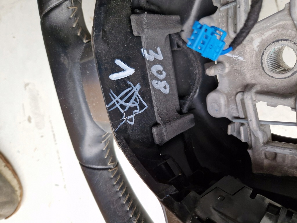 фото №6, Повітропровід шкіра мультифункція peugeot 308 ii t9