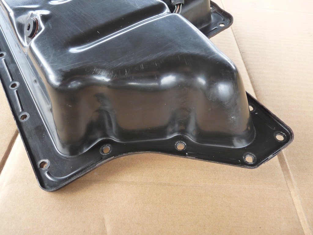 Audi a8 d3 q7 4l a6 c6 4.2 fsi bvj полоса поддон масляная 079103602at Недорого