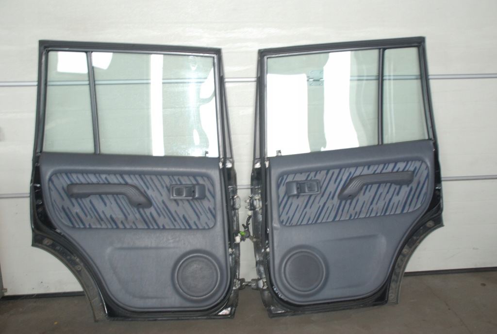 фото №5, Дверь задняя p / l toyota land cruiser j90 95-02r
