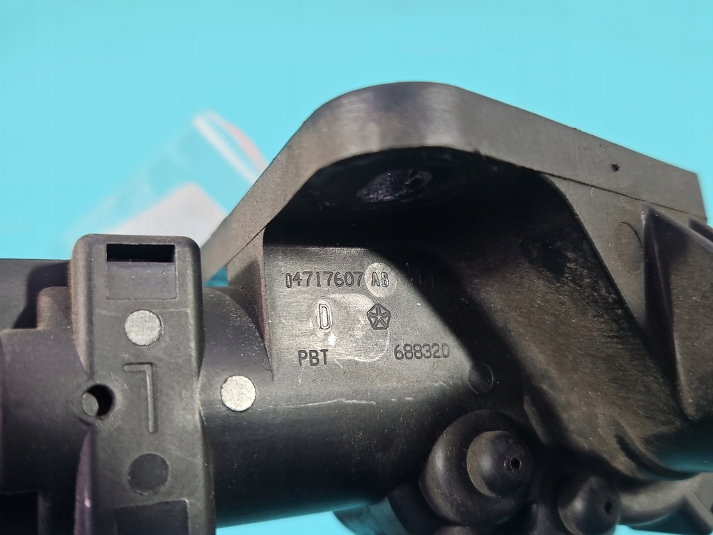 фото №7, Моторчик откидное стекло левый задняя chrysler voyager v 04717607ab