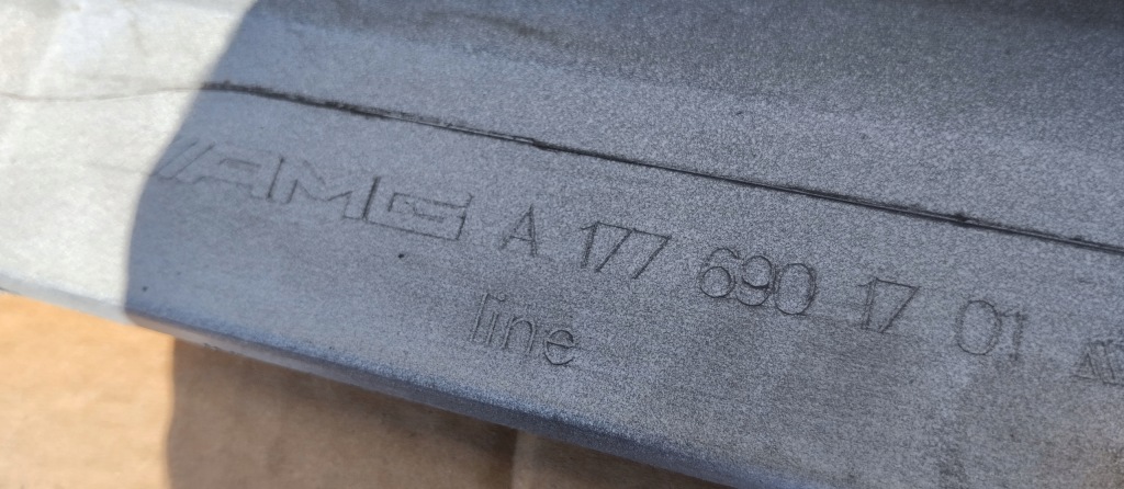 Накладка поріг поріг ліва mercedes a klasa a45 s amg w177 a1776901701 в Україні