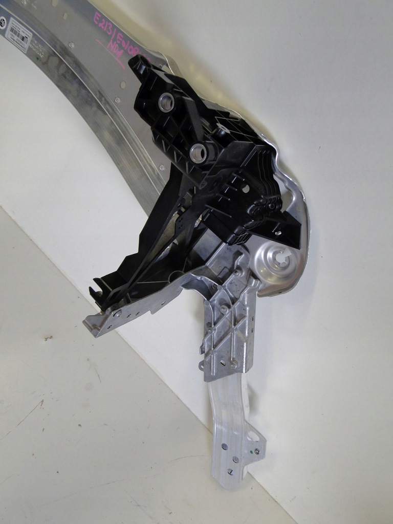 фото №12, Mercedes e 213 w213 lift pas передний усилитель