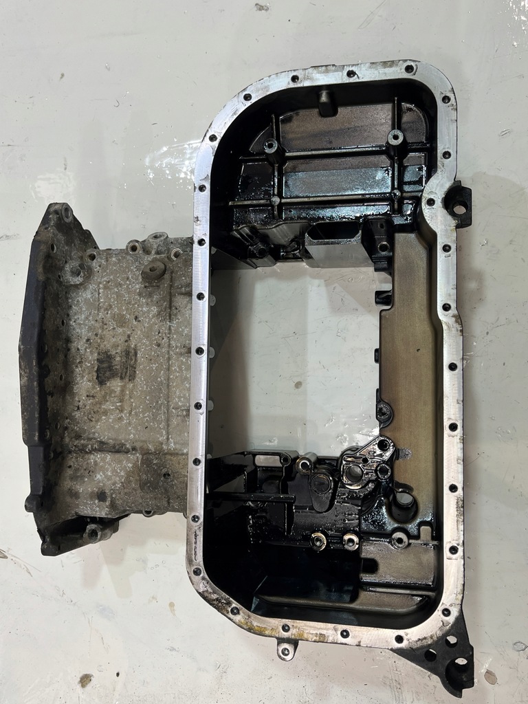 фото №1, Корпус розподільного валу audi a5 8t 3.0 tdi 059103603aq