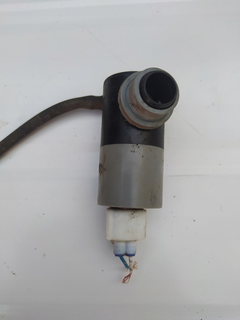 фото №7, Помпа распылителя - toyota auris i