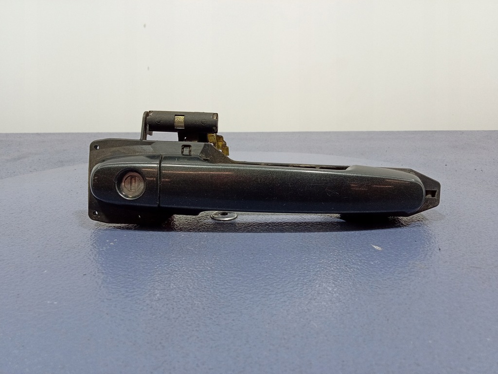 фото №1, Toyota avensis verso ручка дверь перед правая 1e2