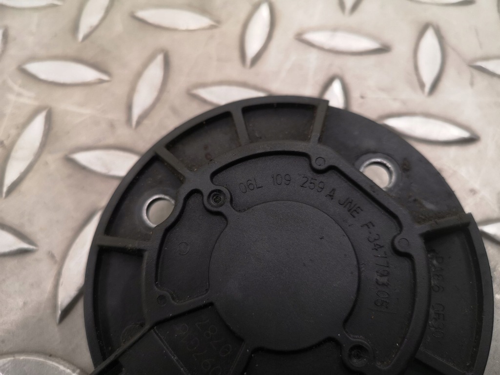 фото №5, Audi a4 s4 b9 8w 2016 шкив вала распределительного вала / vanos