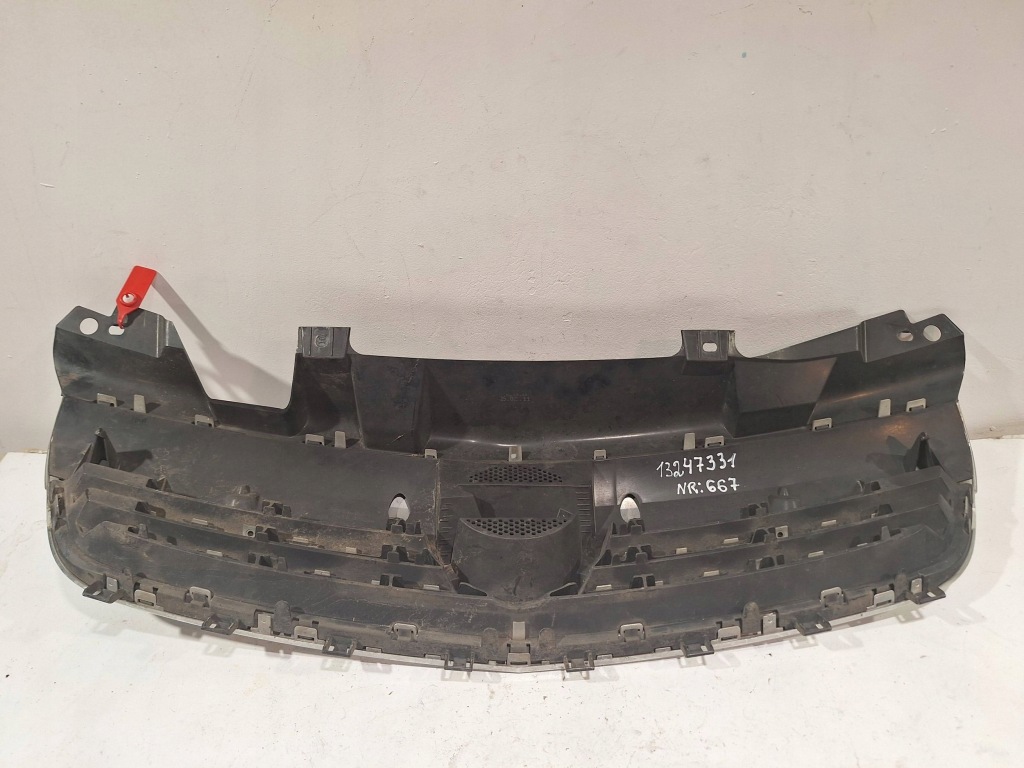 Решётка радиатора решётка радиатора 13247331 opel zafira b lift 08- Недорого