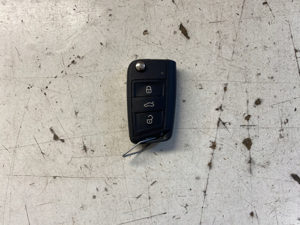 фото №1, Vw golf vii ключ pilot 5g0959753ba