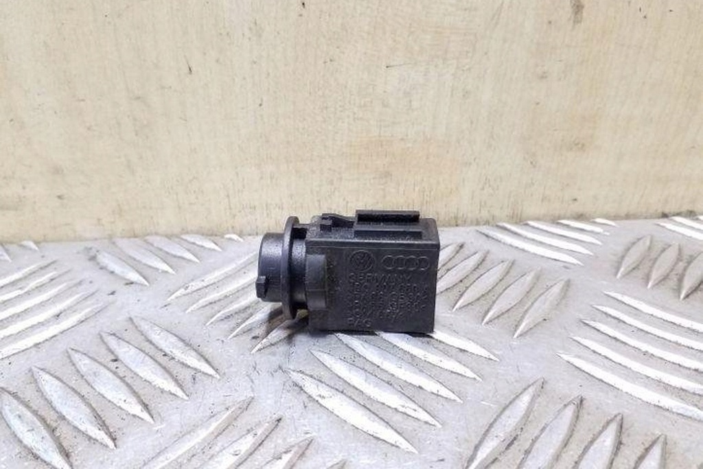 фото №7, Датчик якості повітря audi a3 cabrio 8p7 4b0907659a 2.0l дизель 103kw