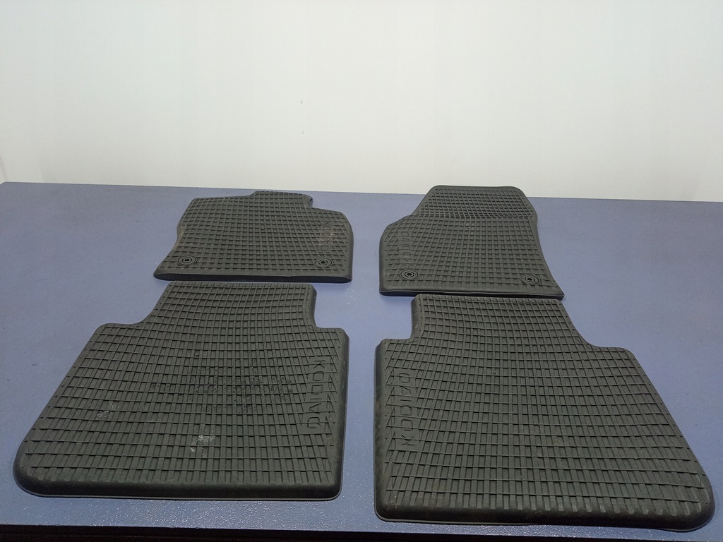 фото №4, Skoda kodiaq i 16-23 килимки гумові oem kpl 4 szt