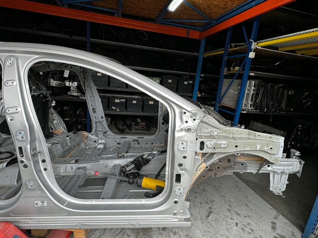 фото №2, Dacia sandero iii 3 чверть перед ліва права 22r.