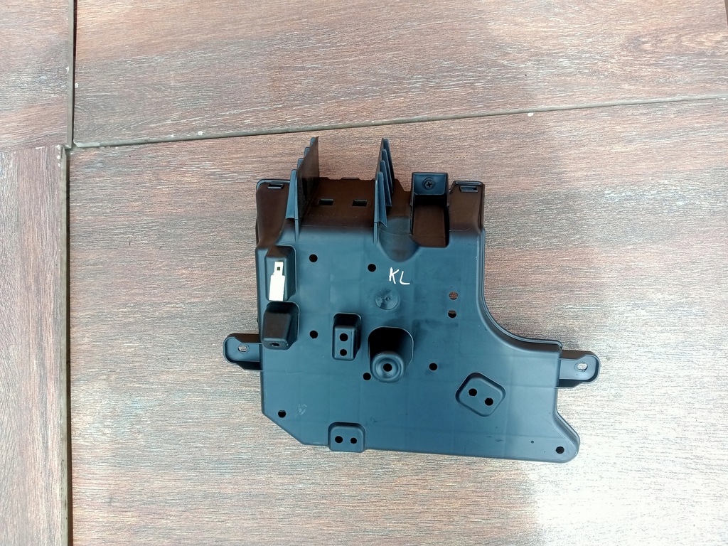 фото №8, Jeep cherokee v kl 13-18 кронштейн бардачка 68158528ab