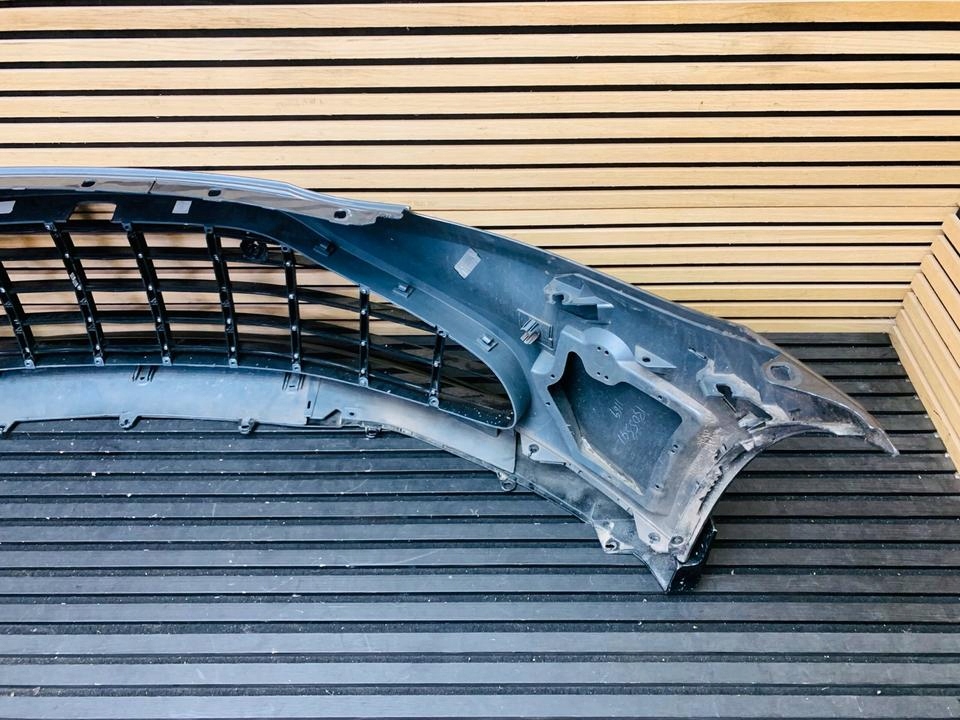 Aston martin vantage f1 бампер перед my6317a870a Доставка