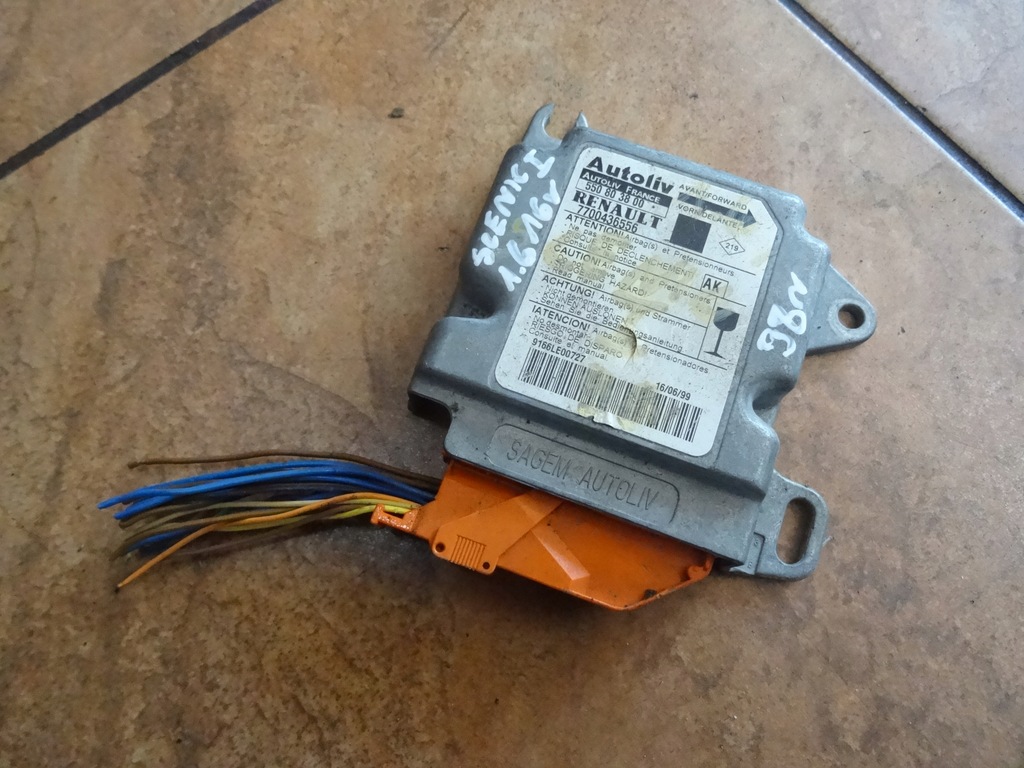 фото №1, Scenic i 1.6 модуль блок керування подушка безпеки 7700436556