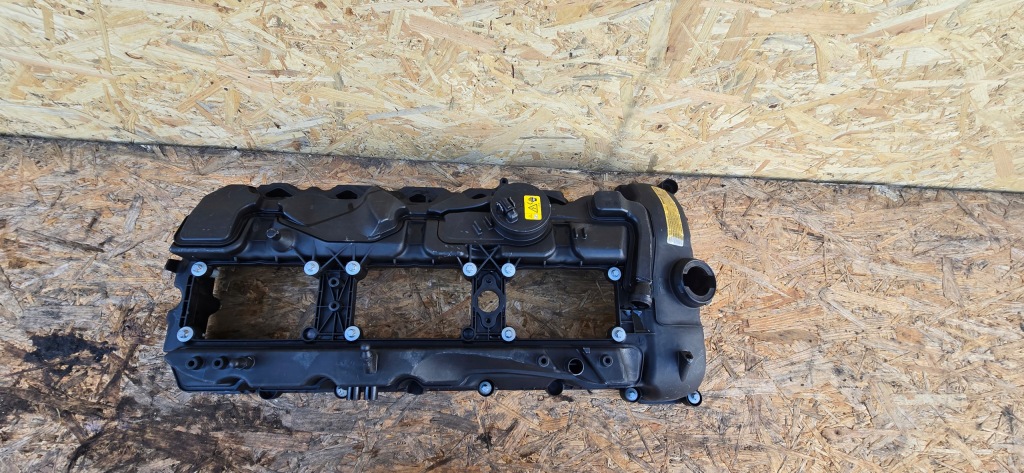 Купить Bmw 3.0 крышка клапанов