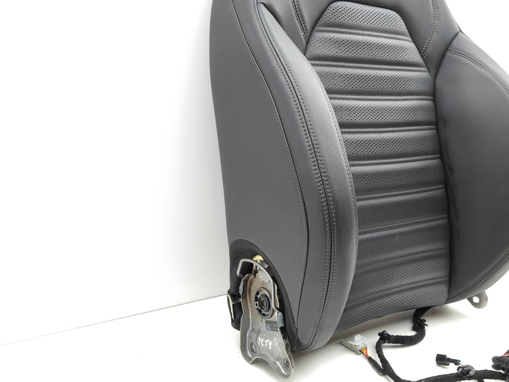 фото №9, Alfa romeo giulia 2019 левая сторона сиденье передний пассажира