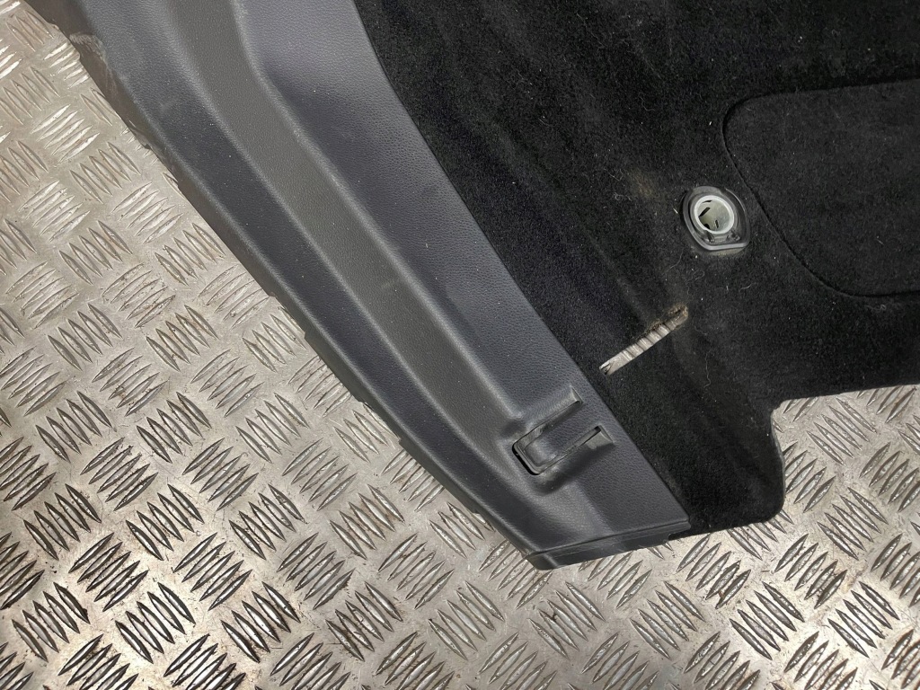 Купить Обшивка багажника задний  сторона левая mercedes-benz gla w156 x156 a1566901300