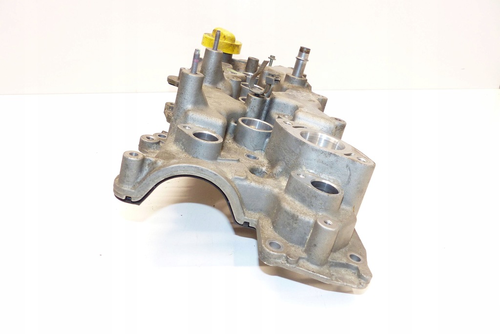 фото №6, Nissan juke pulsar qashqai ii 1.2 dig-t hra2 крышка клапанов