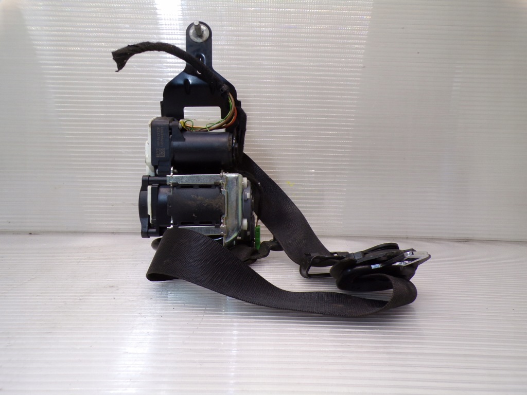 фото №1, Pas безпеки правий перед mercedes w204 lift 2048602286