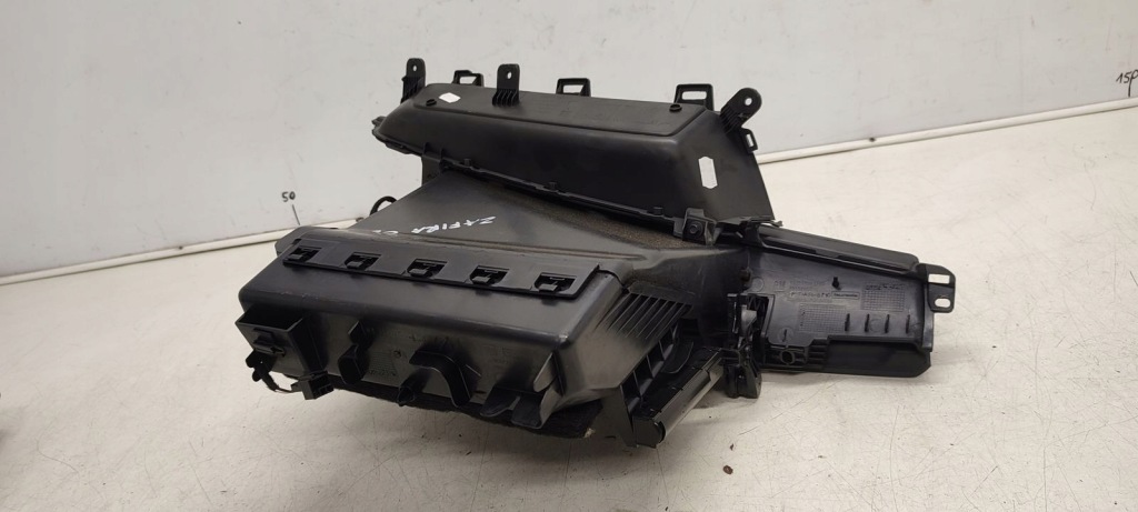 Бардачок консоли панели opel zafira c 1,6 z16xnt с Разборки
