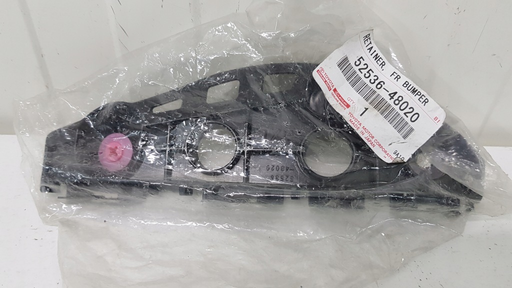 фото №1, Lexus rx 12-15 напрямна кронштейн бампер крила перед