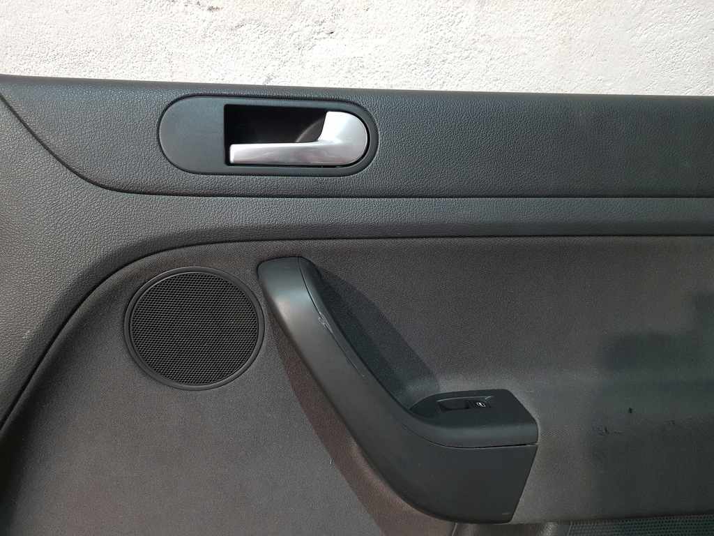 фото №8, Обшивки обивка дверь kpl vw golf v plus eu