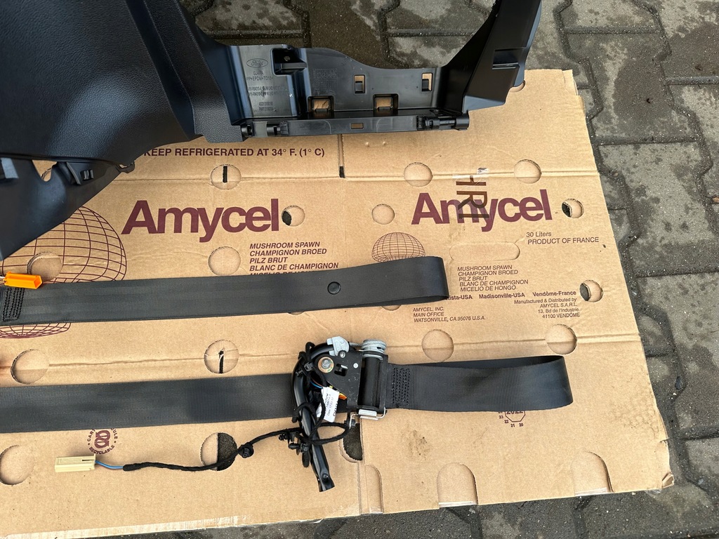 фото №13, Ford b-max 17r консоль приборная панель ремни подушка безопасности комплект