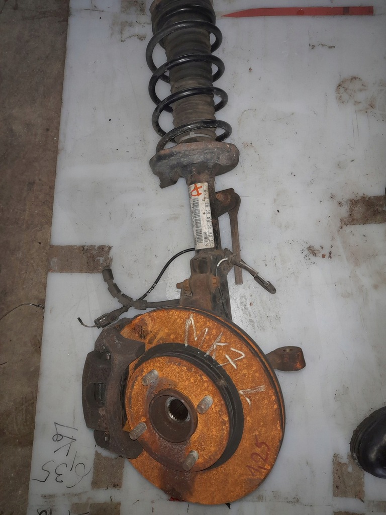 фото №1, L поворотный кулак mcperson kpl ford fiesta mk 7 '09