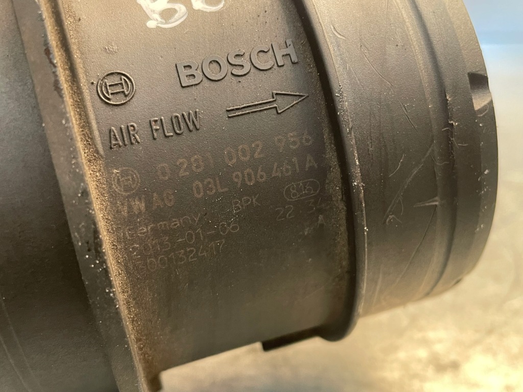 Audi a4 b8 2.0 tdi витратомір 03l906461a 0281002956 в Україні