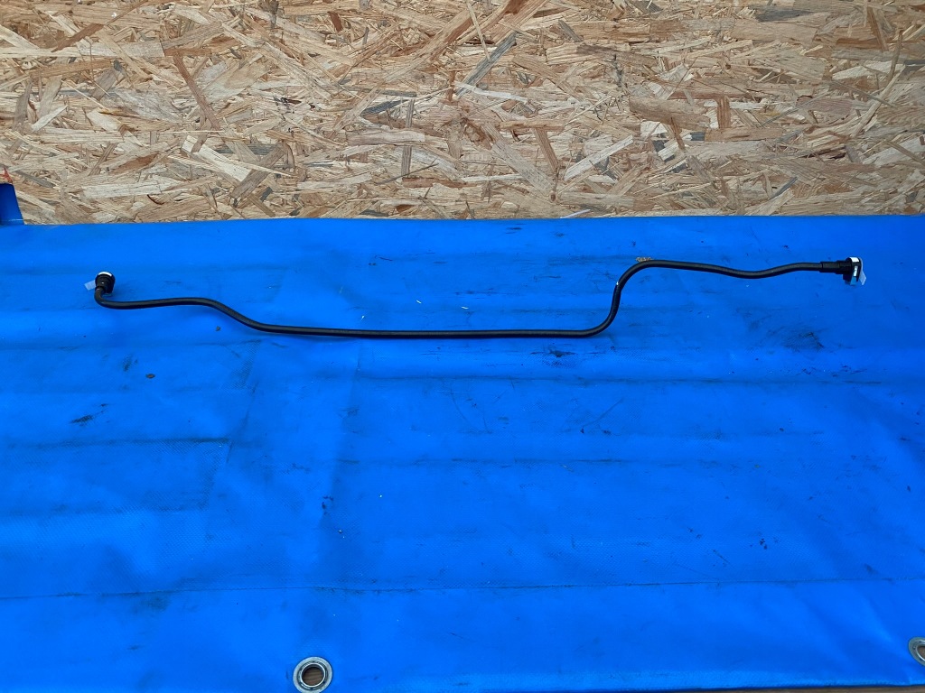 Купити Mercedes 447 4474702001 шланг пального новий