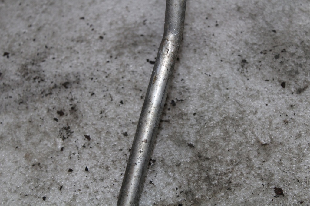 фото №13, Auris i e15 1.4 d4d europa трубка кондиционера