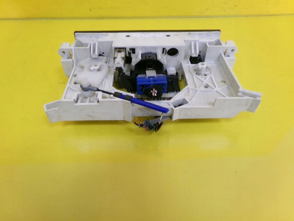 фото №5, Панель кондиционера mitsubishi carisma mr500529 nr695