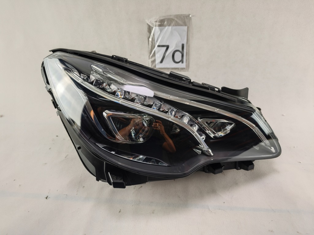 Mercedes e klasa 207 w207 купе рестайлинг  full led правый  фара a2078201459 ils Недорого
